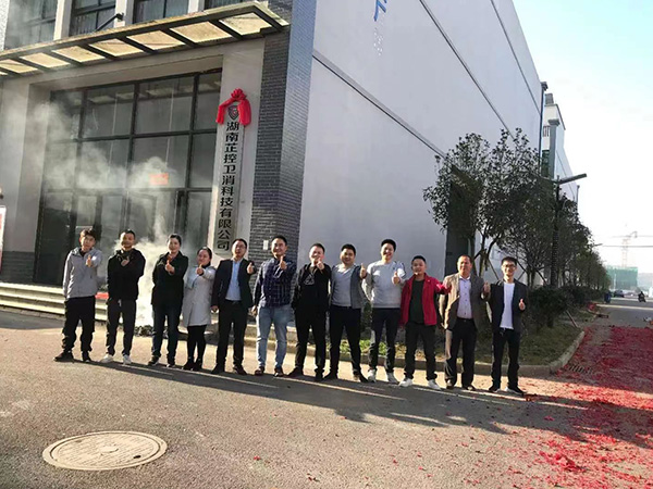 1_0001_7203dec758483c0c256643d