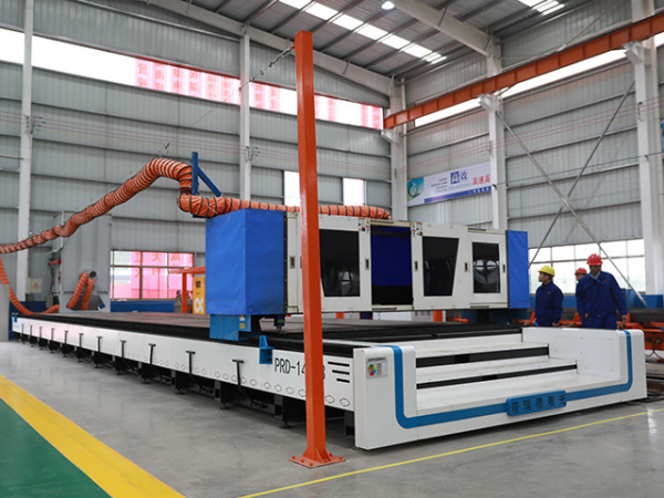 Laser cutting machine