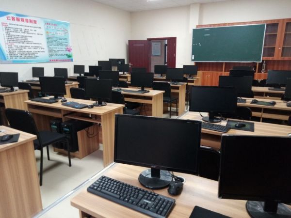 教学环境-计算机教室