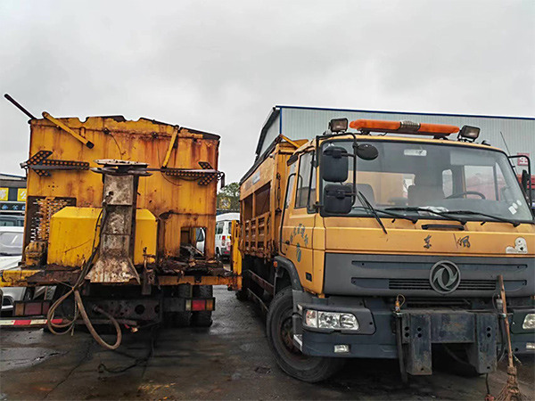 礦場(chǎng)運(yùn)輸車輛和回收
