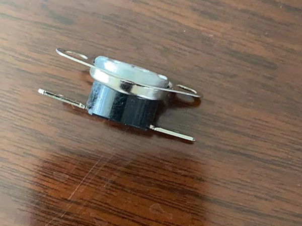 突跳式温控器的使用注意事项