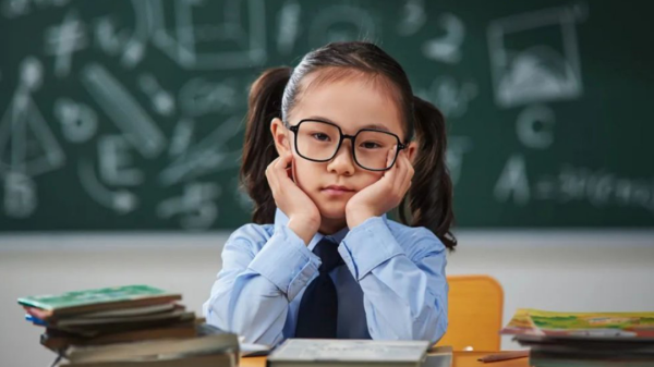 眼镜竟然也有保质期？来看看眼镜过期有哪些危害