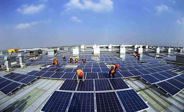 國家能源局：光伏發(fā)電項目以交流側(cè)容量在電力業(yè)務許可證中登記 分批投產(chǎn)的可分批登記