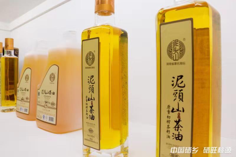 桃源县茶籽油,桃源县油茶种植基地,常德金虹茶油,“泥头山”牌茶籽油
