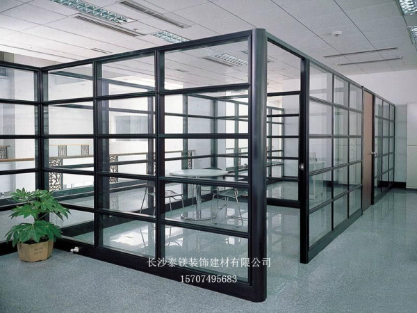玻璃隔斷如何劃分空間，提高空間利用率？
