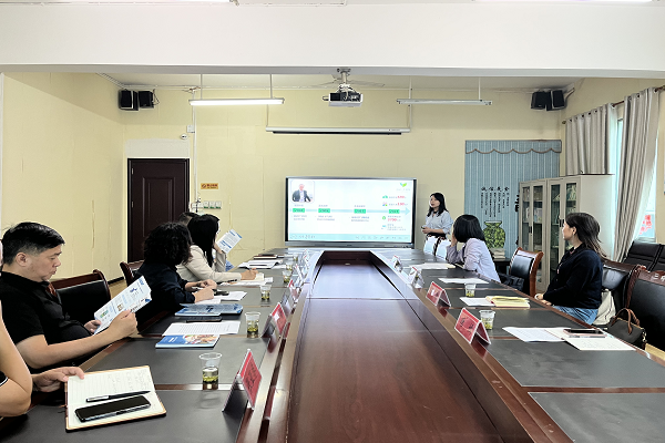 民进长沙市委会专职副主委李素娥带队赴金沙县走访调研2