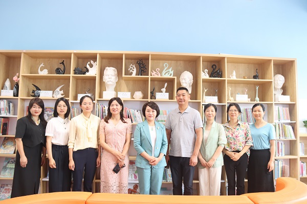 “民进梦飞翔”图书馆开馆暨“名师同心讲坛”爱心送教活动在跳马