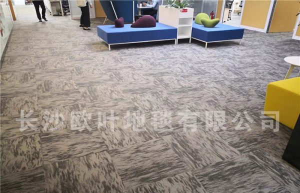 汇智装饰首选高端尼龙方块