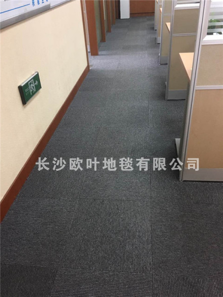 雷克萨斯4S店-办公方块地毯