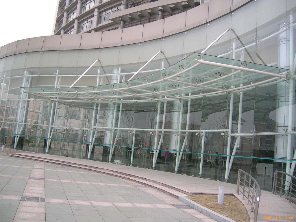 钢架雨棚