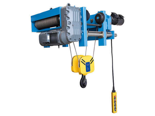 What are the operating conditions for the TCH electric hoist