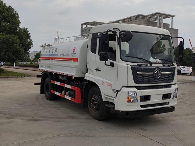 专用车-东风天锦VR 绿化喷洒车