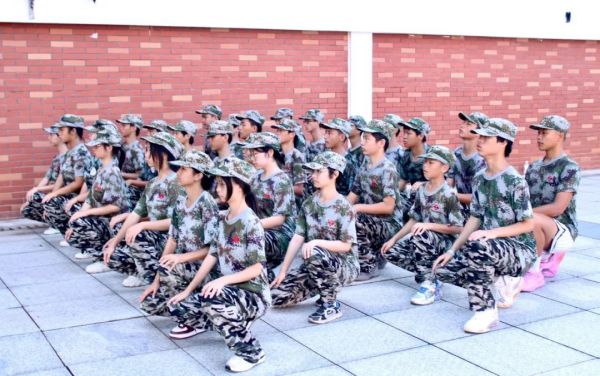 军训纪实 | 第五天：少年无惧烈日，青春恣意飞扬