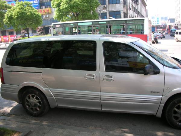 长沙黄花机场回岳阳商务车