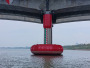 自浮式钢覆复合桥梁防撞设施