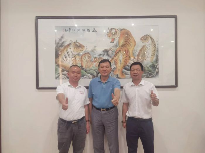 新闻封面