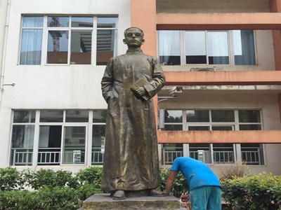 铸铜雕塑