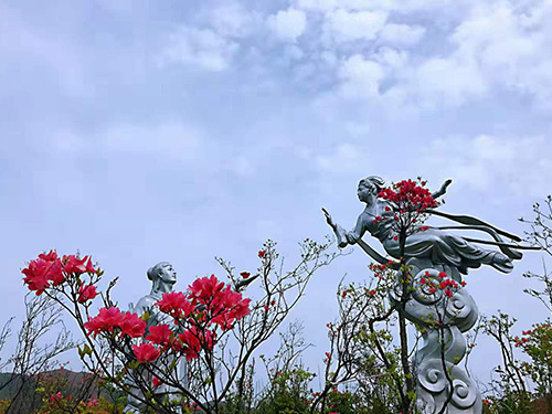 卡通雕塑