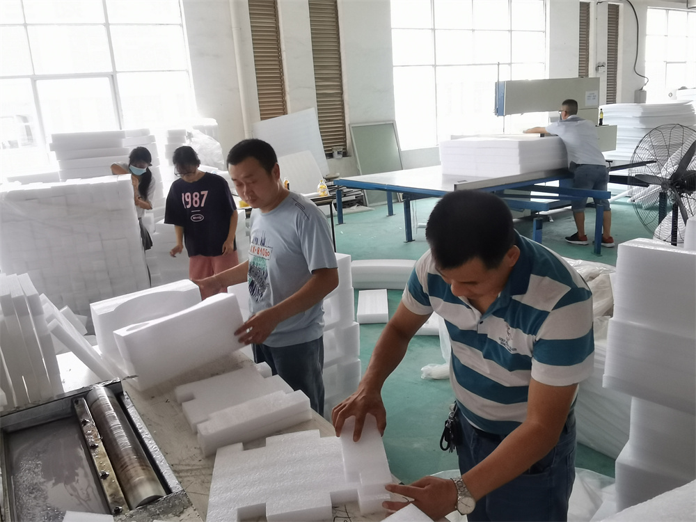 怀化凌众新型材料有限公司,怀化新型材料,环保包装材料生产,防震包装产品设计,环保新型复合材料销售