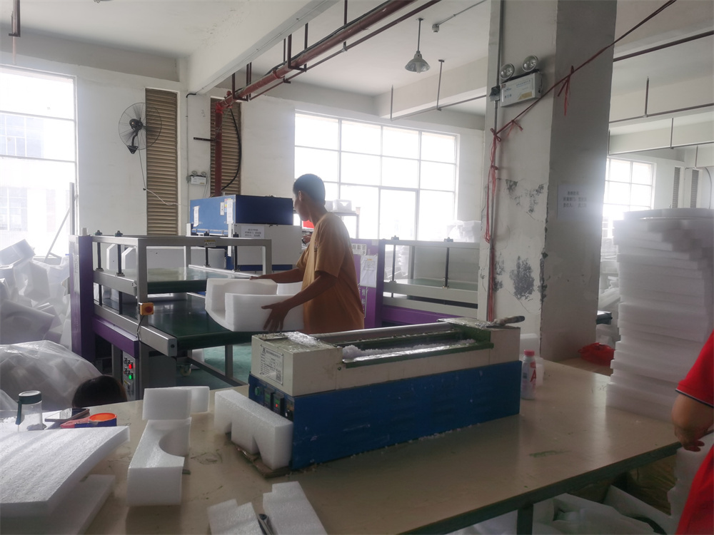 怀化凌众新型材料有限公司,怀化新型材料,环保包装材料生产,防震包装产品设计,环保新型复合材料销售