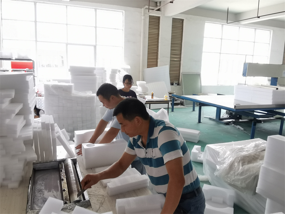 怀化凌众新型材料有限公司,怀化新型材料,环保包装材料生产,防震包装产品设计,环保新型复合材料销售