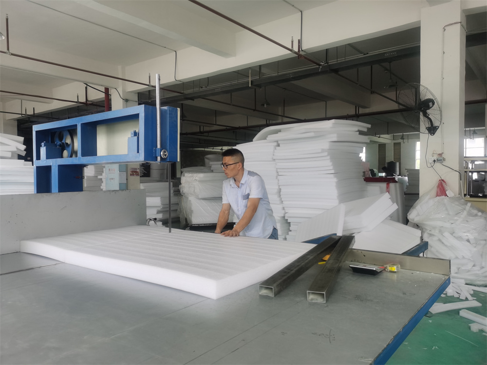 怀化凌众新型材料有限公司,怀化新型材料,环保包装材料生产,防震包装产品设计,环保新型复合材料销售