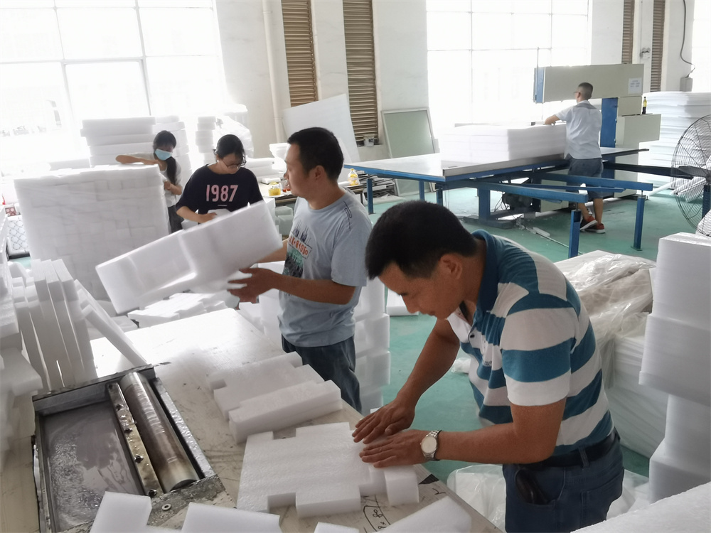 怀化凌众新型材料有限公司,怀化新型材料,环保包装材料生产,防震包装产品设计,环保新型复合材料销售