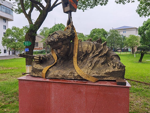 铸铜雕塑