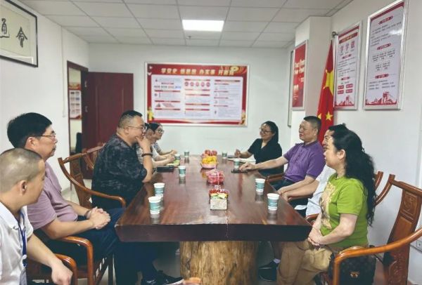 【院務(wù)公開】我院和長江骨科醫(yī)院合作建立密切型醫(yī)聯(lián)體