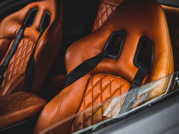 汽車玻璃領(lǐng)域