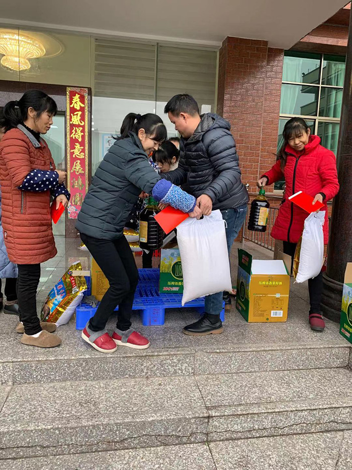 20210203职工送温暖活动-(5)