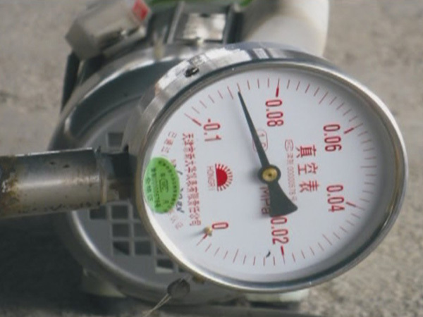 Vacuum pressure detection gauge at the anti negative pressure testing site