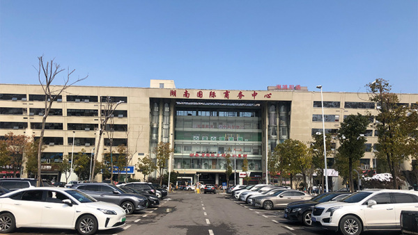 商务中心正南-近照
