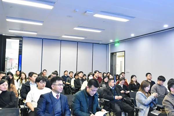 长盈动态| 盈科长沙“卓越计划”系列课程第一讲《认罪认罚案件如何实现有效辩护》成功举办