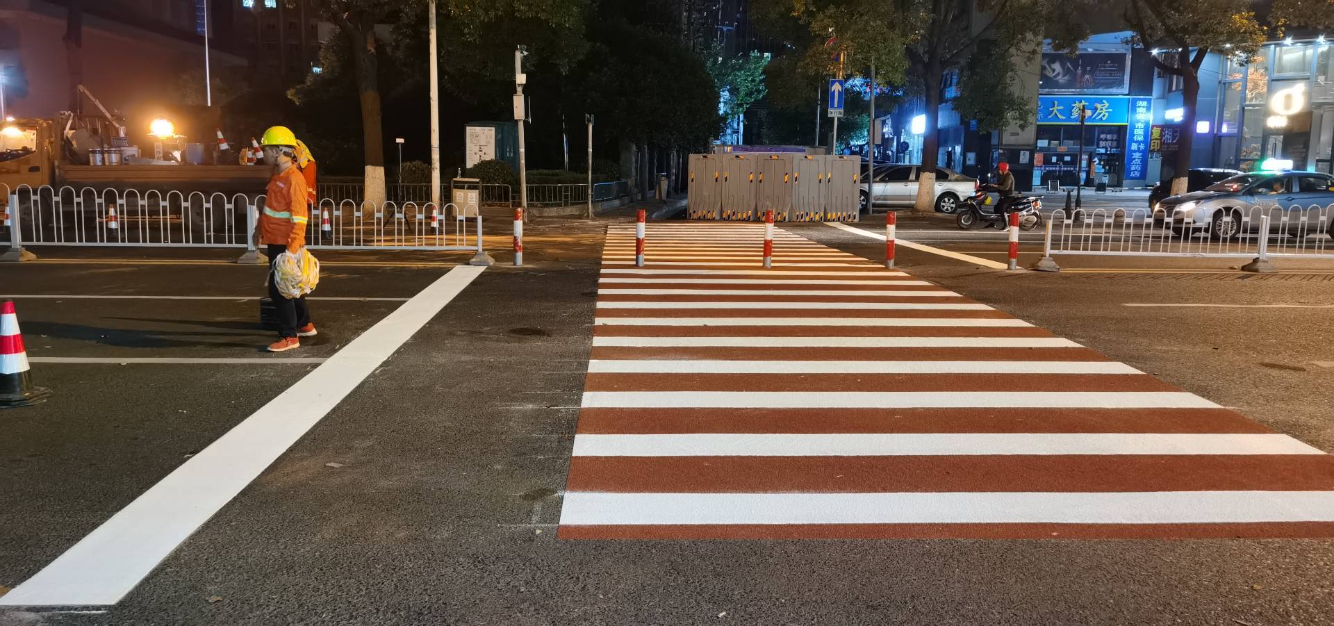 长沙解放西路双组份喷涂工程
