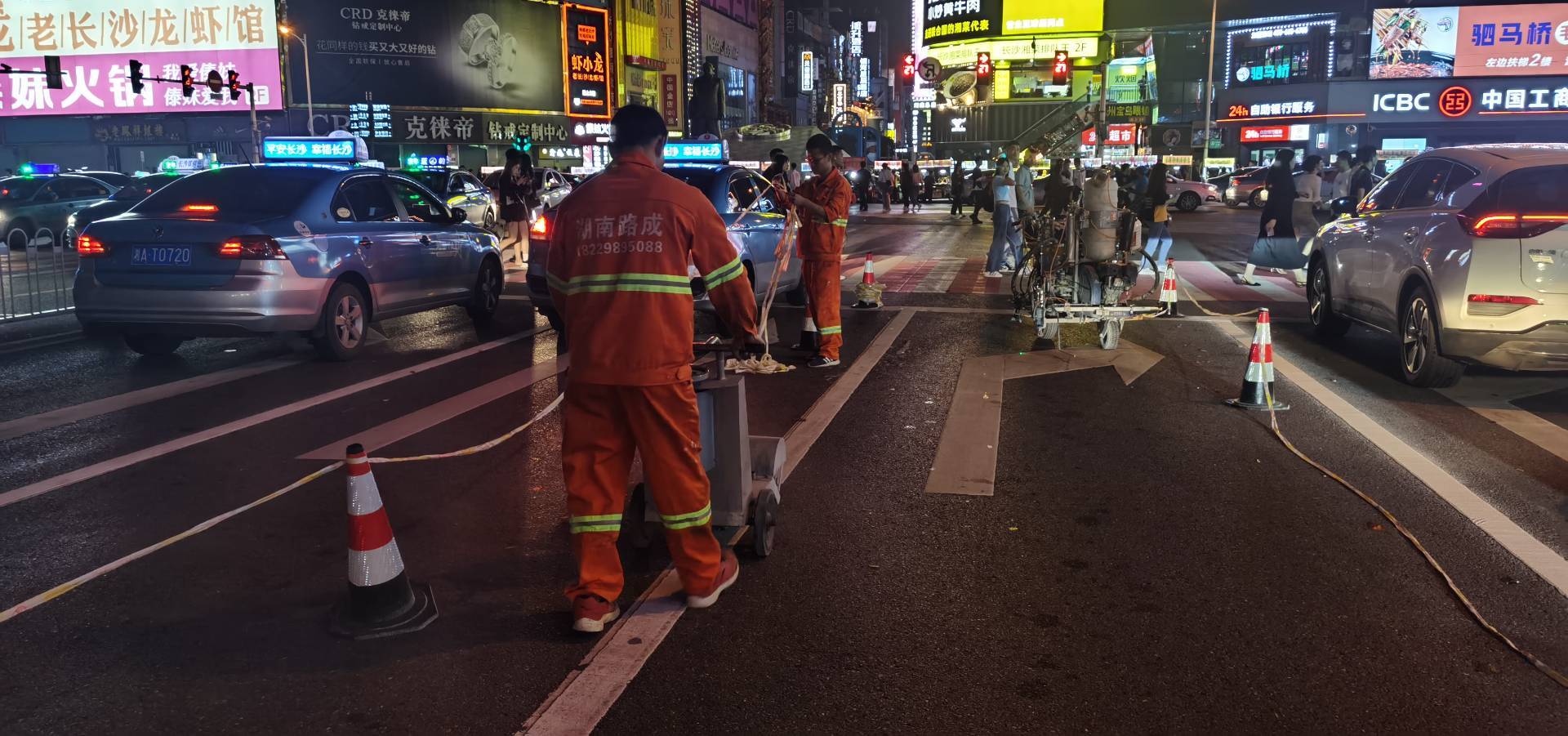 长沙解放西路双组份喷涂工程