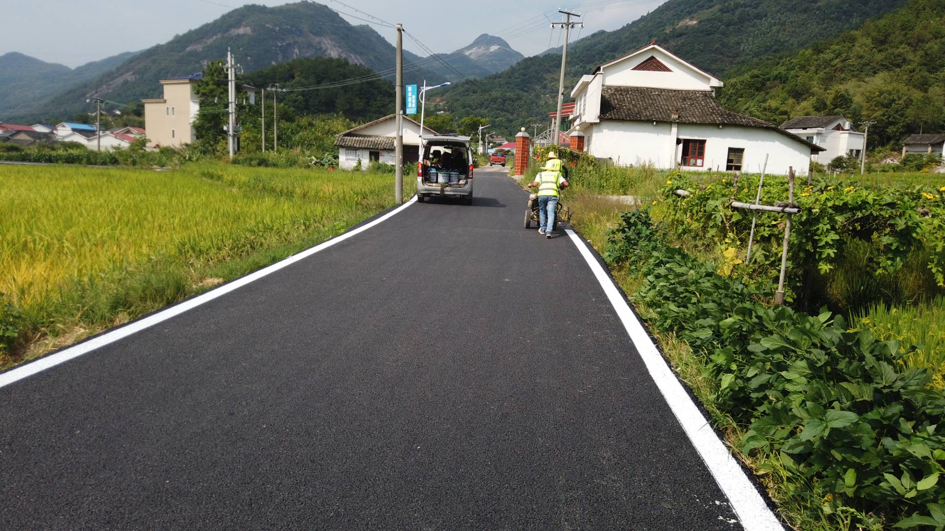 湘阴冷喷标线工程