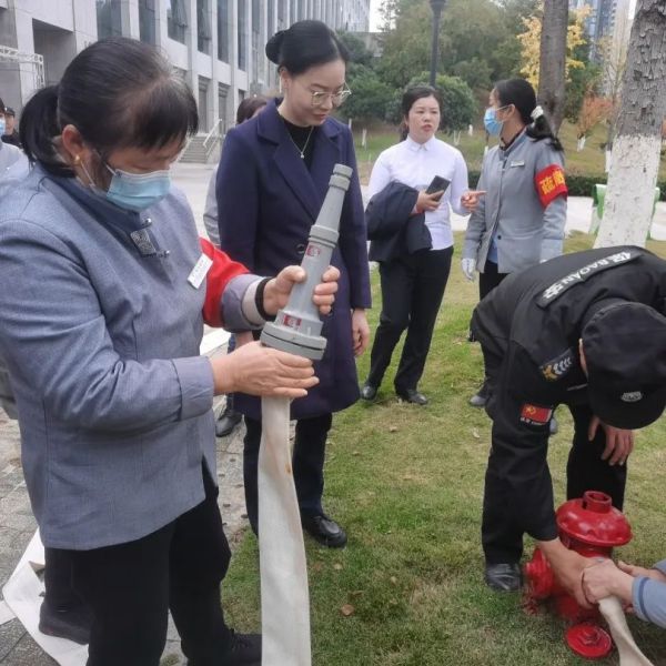 消防安全，攜手同行----黨支部聯(lián)動項目開展消防演練活動 (