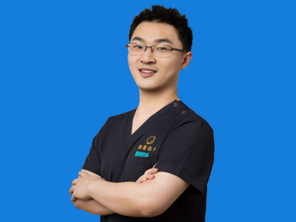 易信宇