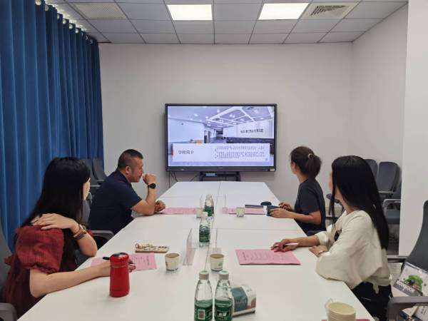 热烈欢迎浏阳市退役军人事务部门领导一行莅临我校调研交流