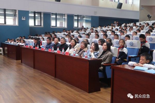 雨花区国防动员宣教活动进校园，师生受益匪浅
