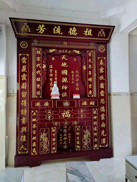 神龛（家先）