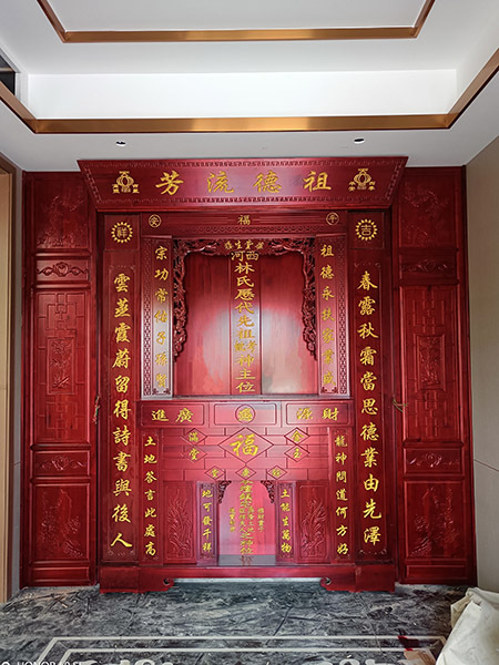 神龛（家先）
