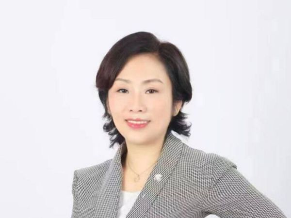 任珊