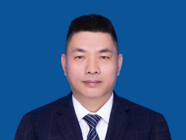 李鸿义