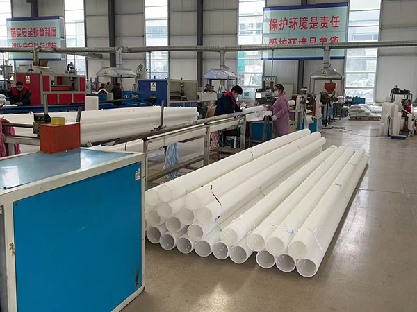 110PE波纹管生产车间