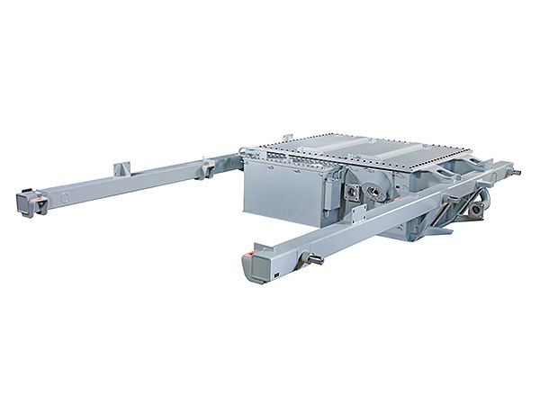 Oil tank of traction transformer