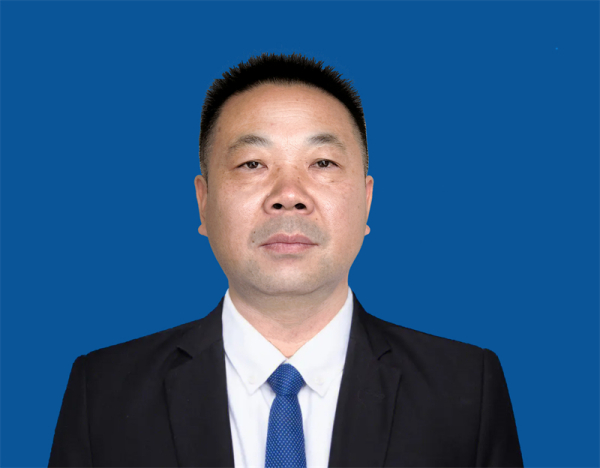 祝小龙