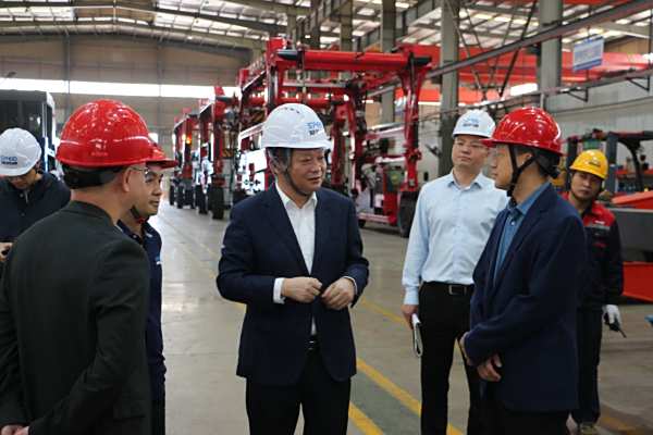 长沙经开区党工委书记、长沙县委书记付旭明一行调研盛势通，开展"两重""两新"送解优专项行动