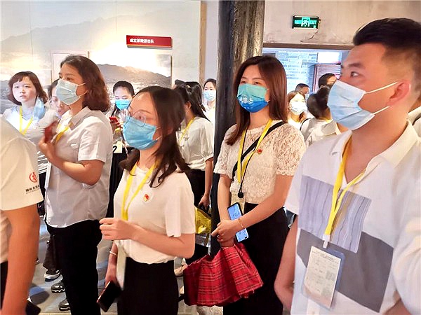 株洲国投教育支部乘坐“红色专列”开展党史学习教育主题研学活动